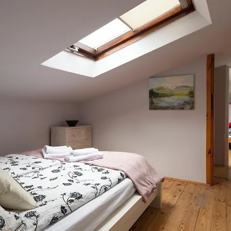 Sky's The Limit! Spacey Loft Appartamento Cracovia