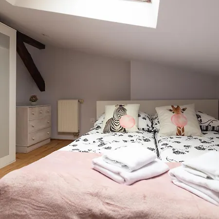 Sky's The Limit! Spacey Loft Apartament *