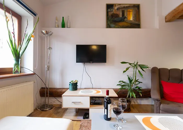 Sky's The Limit! Spacey Loft